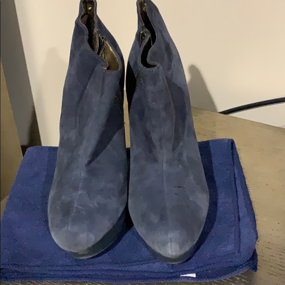 Booties - Picture 3 of 4